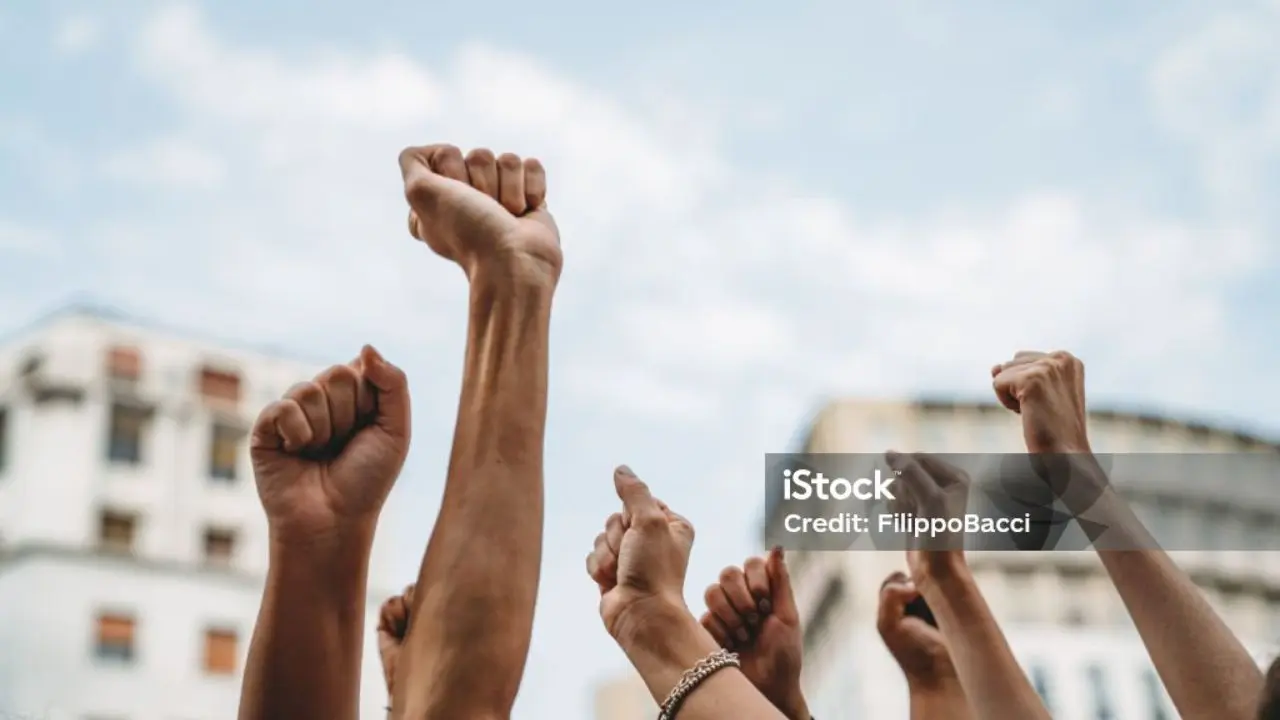 Protesters attempt to storm Sangai festival venue, police fire tear gas shells